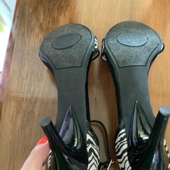 Dana Buchman Majorca Zebra Satin Heels 👠 - Picture 5 of 7